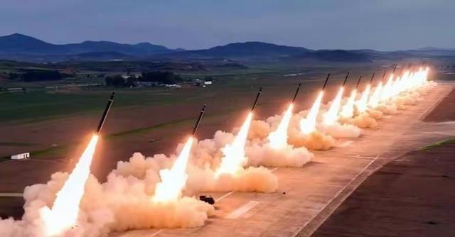 美国敢不敢跟中国打仗?肯定是敢的,这一点毫无疑问。为什么呢?原因其实很简单,美国