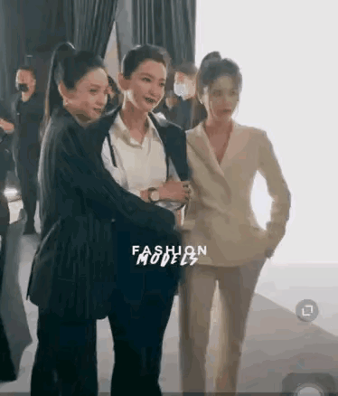 分不清周也到底是情商高还是低，替张慧雯和陈都灵尴尬