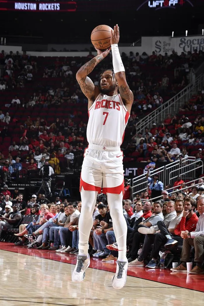 NBA深夜三条重磅消息！第三条最让人意难平，完全看不懂操作NBA休赛期持续热闹，联盟多支球队继续补强