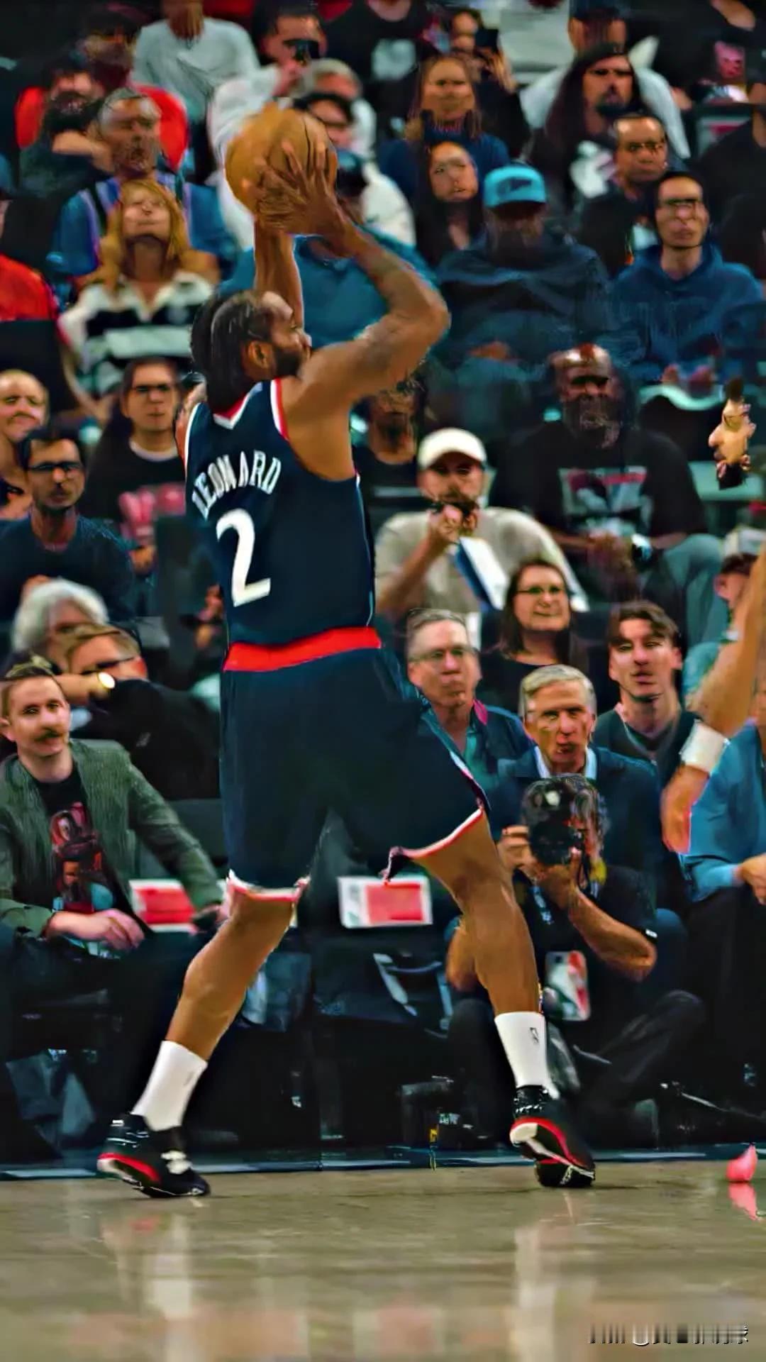 哈登身边被严重低估的射手，三分高于库里！本赛季至今，伦纳德三分命中率高达3