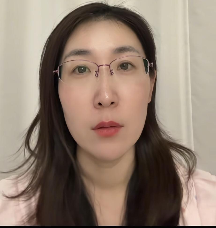 无锡朱女士新动态她居住的房子被断电还被暴力敲门网友看到后为其报警还有网友