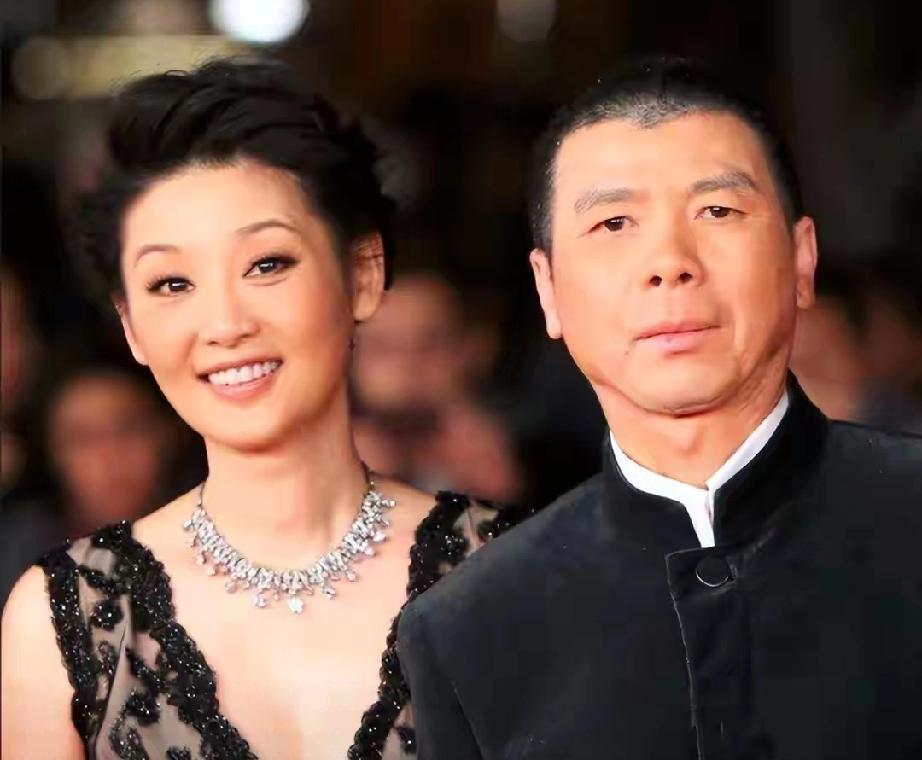 徐帆回应离婚5个月，冯小刚近况曝光，他的“小心思”藏不住了