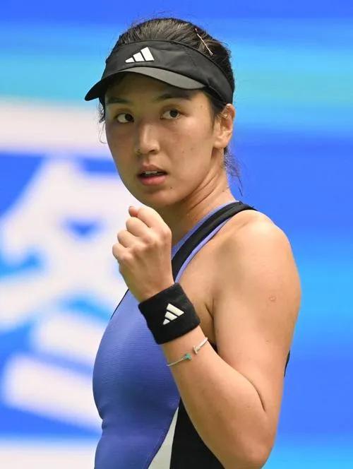 在刚刚结束的美网第二轮女子单打比赛中，中国选手王欣瑜没能再次制造惊喜，以两个2-