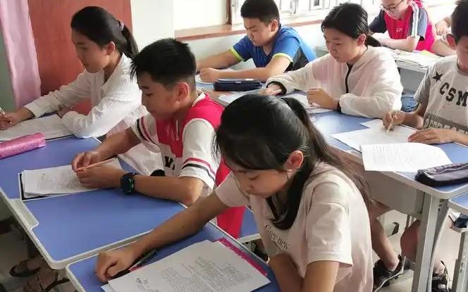 陪读多年才敢告诉你的，关于小学几个真相！1、小学择校真没有那么重要，花大价钱，