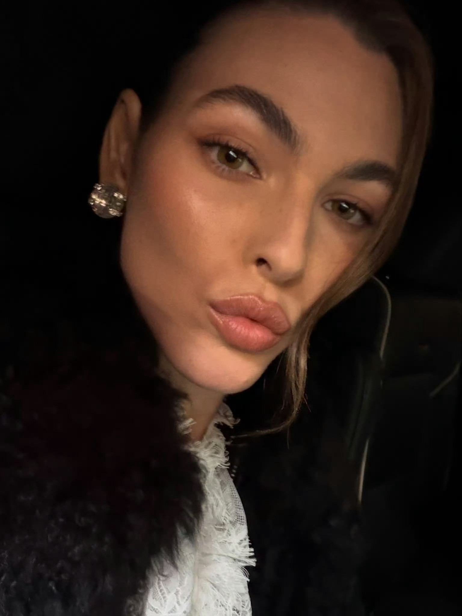 小李子的意大利超模女友VittoriaCeretti今日更新多张在纽约拍摄的美