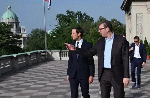 塞尔维亚最近彻底乱成一锅粥了，起因是议会要给一个房地产项目“开绿灯”，可这项目的