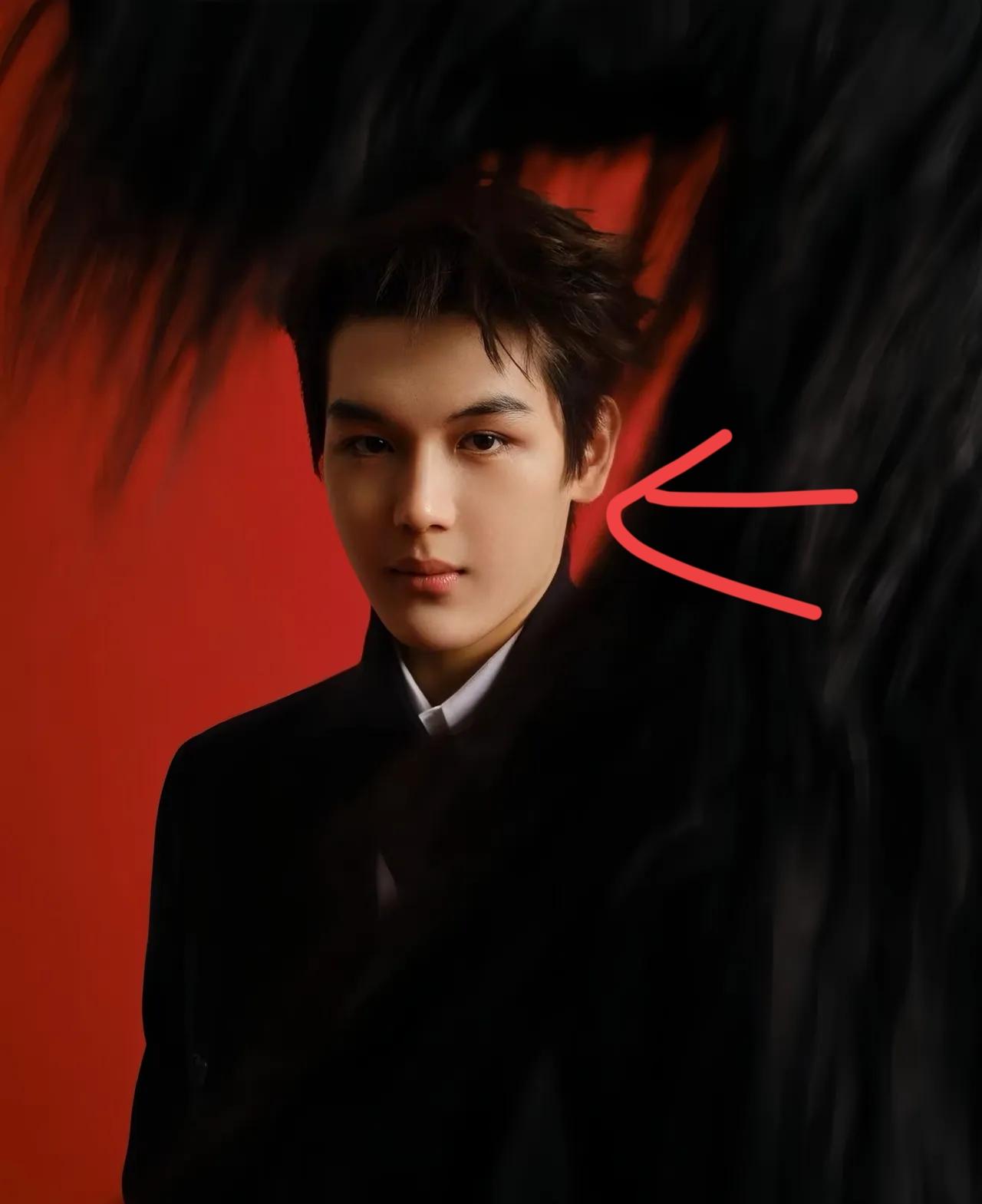 看了王艳儿子球球的最新大片，有句话不知当讲不当讲！这孩子才19岁，但是看面相