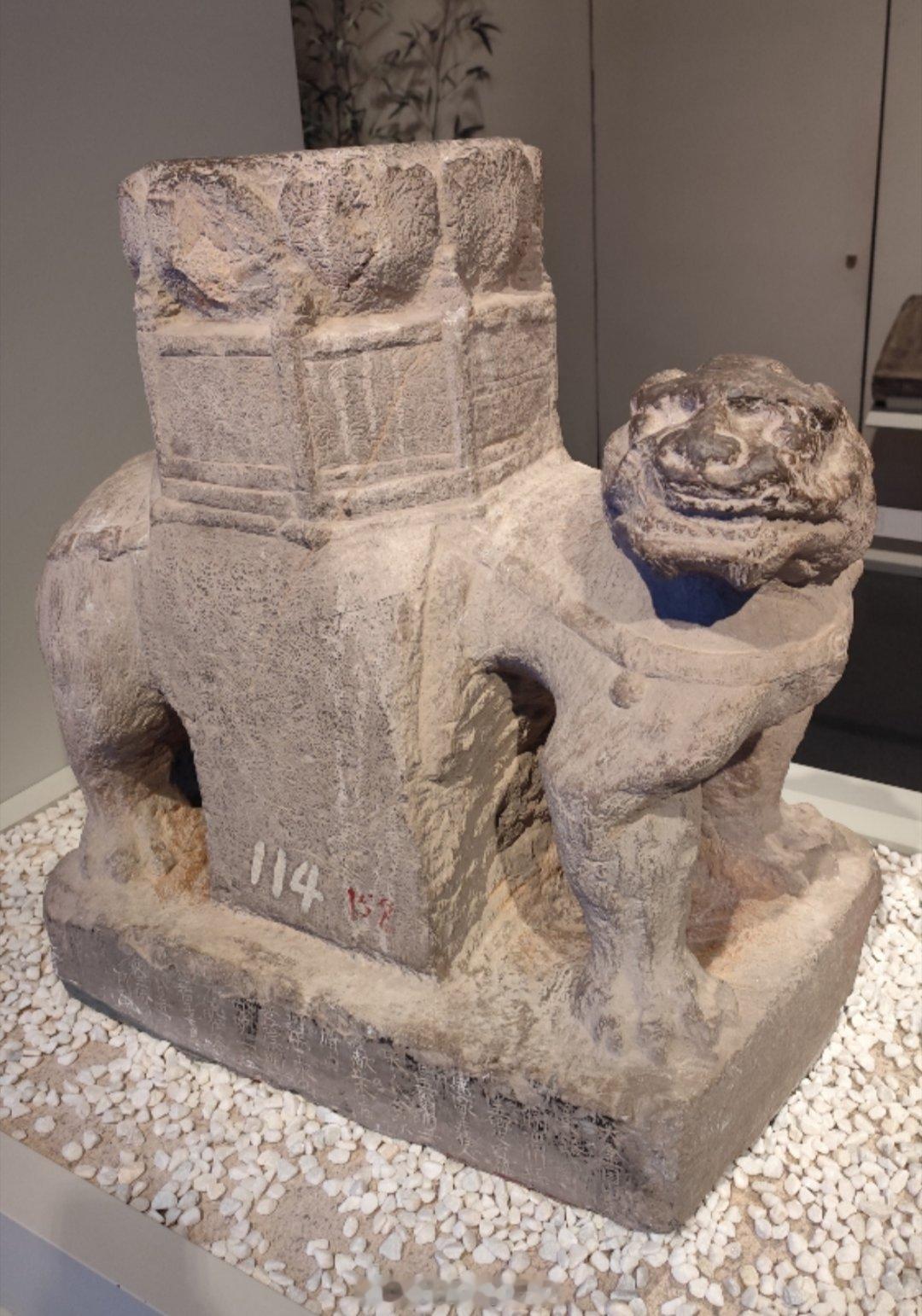 青州博物馆——古代石刻展厅青州博物馆除了拥有惊艳全国的龙兴寺佛造像（设有专门展厅）之外，还有数量繁多