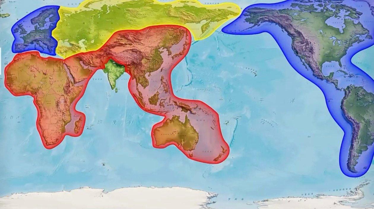 国外网友预测未来中美俄三分天下势力划分范围，只有印度谁都不要。 有网友评论，