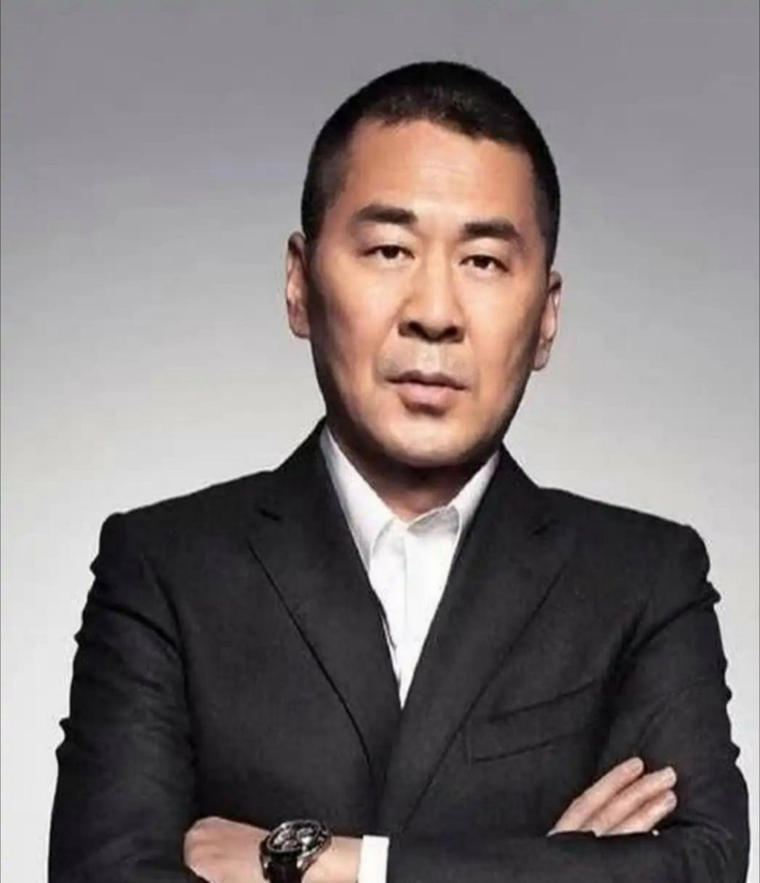 陈建斌无意中说的一件事，点出了李亚鹏做生意为什么总失败。他回忆，大学四年里，李亚