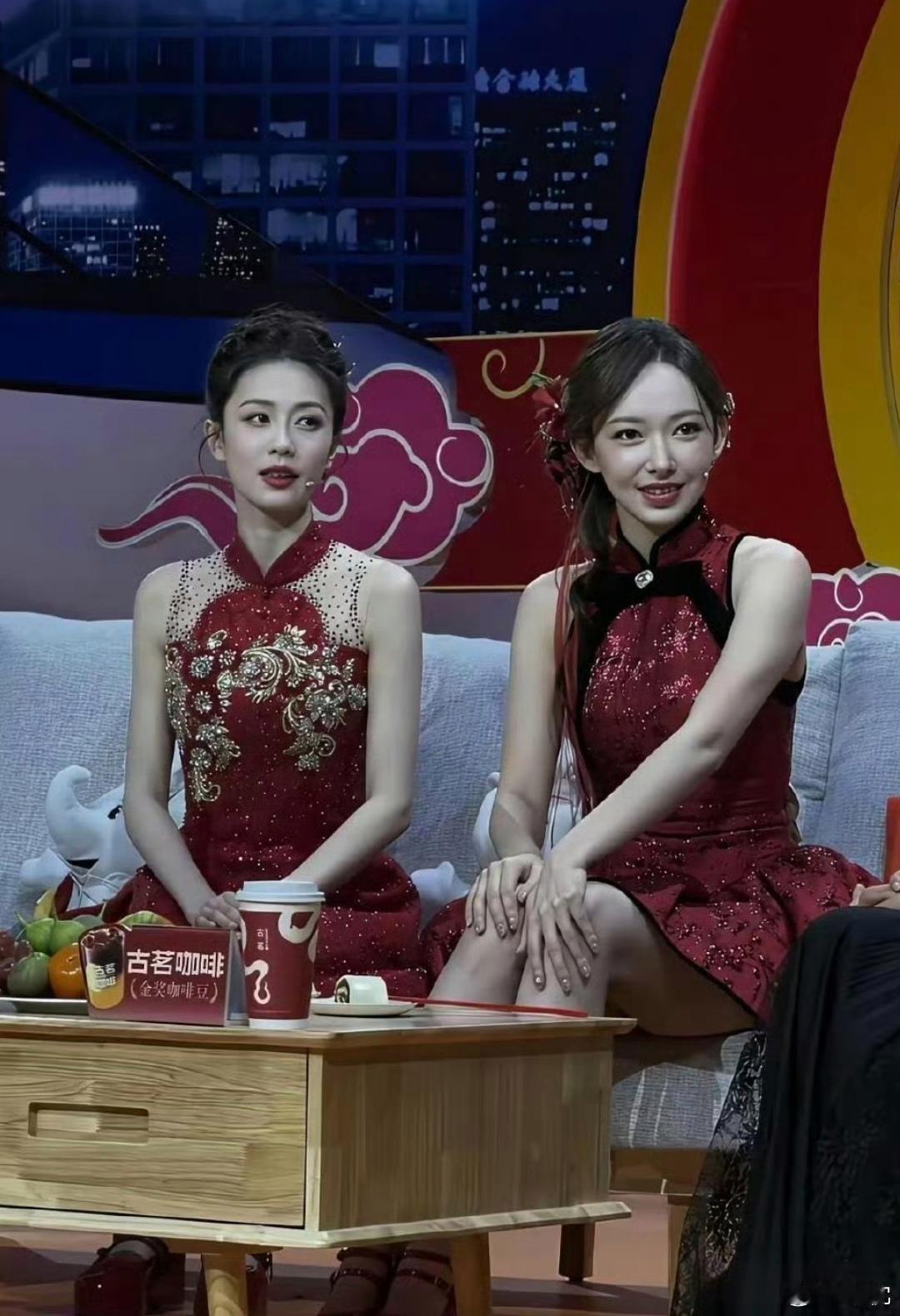 这才是真正的大腿，没有拉直，没有美颜