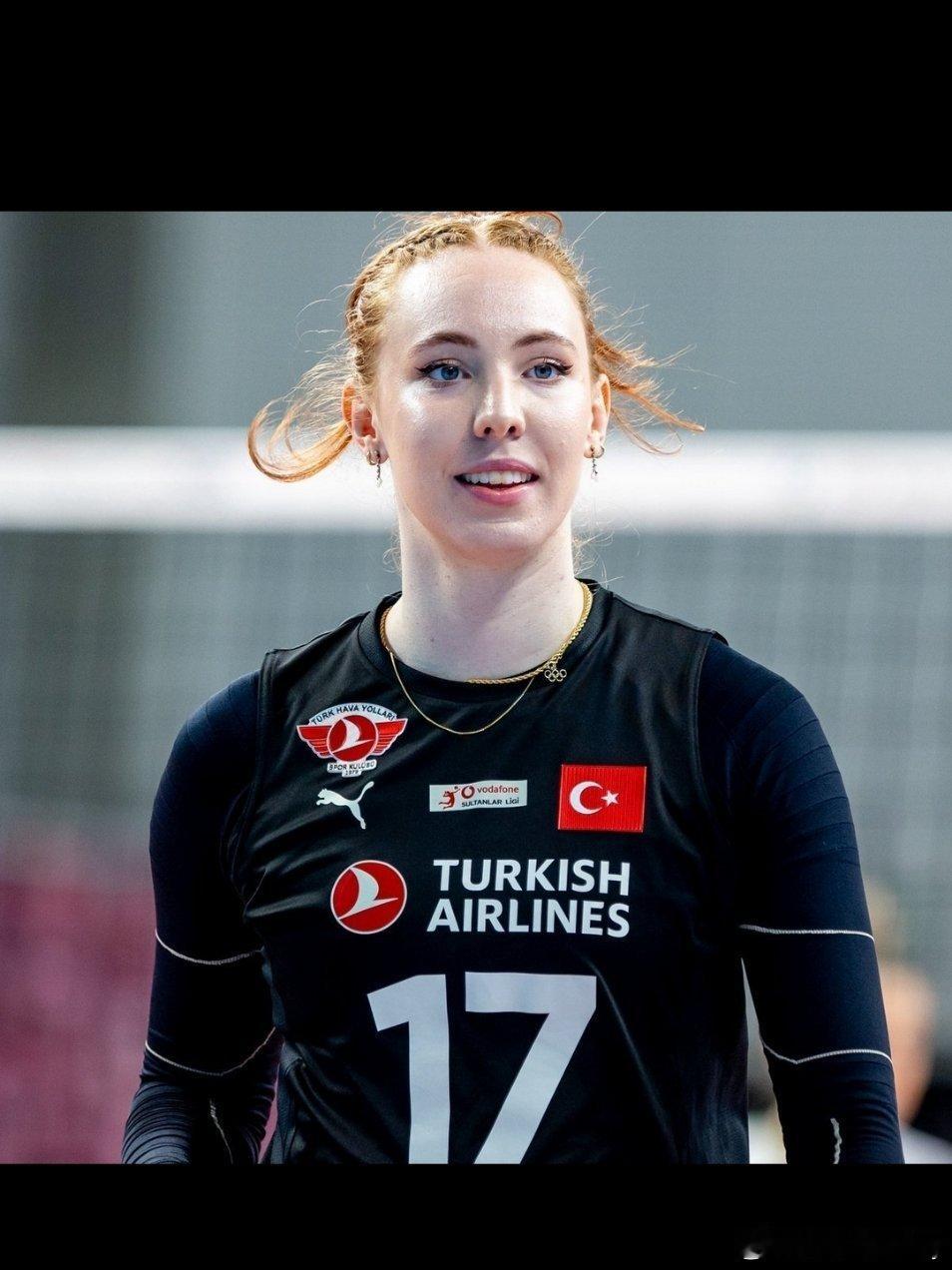 【土超女排】7-8名争夺首回合，伯格曼狂砍33分难救主，土耳其航空客场2-3不敌