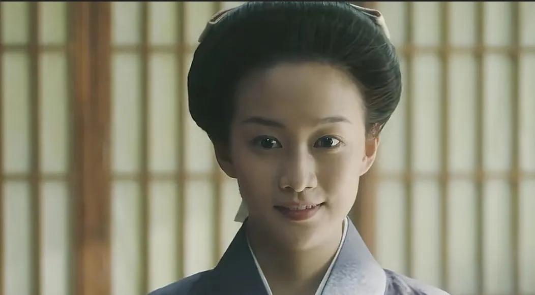 《人生若如初见》中的女性角色，凭实力吊打内娱一众一番大女主。首先是李珠姬，跟