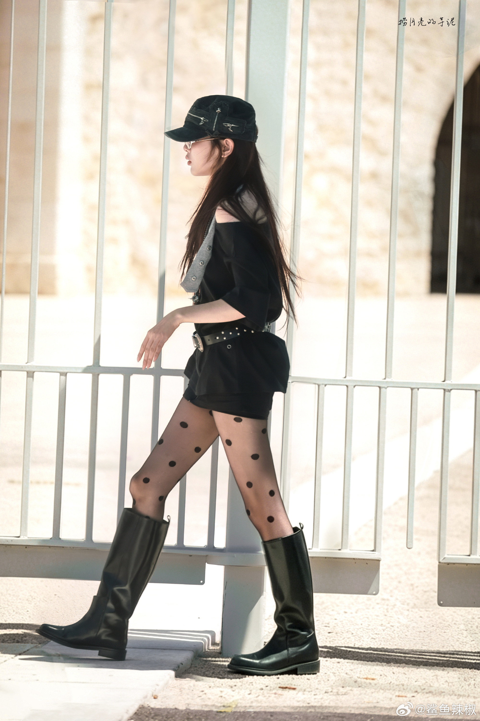 杨超越我现在的爸爸是红雷哥杨超越地球超新鲜路透🖤