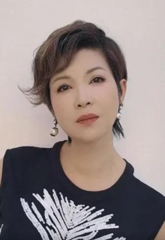 刀郎何以感动了杭天琪？杭天琪是中国内地知名女歌手，国家一级演员，曾被评为“全