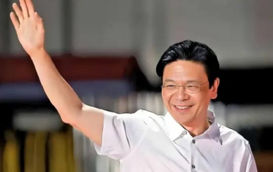 新加坡总理黄循财在瑞士达沃斯论坛突然莫名其妙地来了一句，出口芯片到“任何中国”都