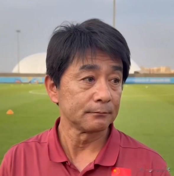 不是过河拆桥，强烈建议中国足协考虑换掉日籍主教练浮嶋敏，让久尔杰维奇带队去踢世少
