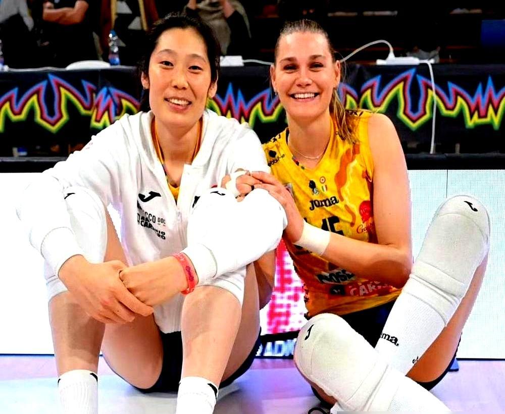 意大利媒体刚算完朱婷的离队工资，她转头就把冠军奖杯砸在了所有人的饭桌上。一