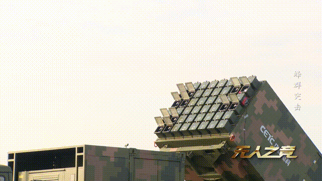 仅需一名技术人员即可轻松操控96架无人机蜂群作战！国产“阿特拉斯”无人机蜂群作战