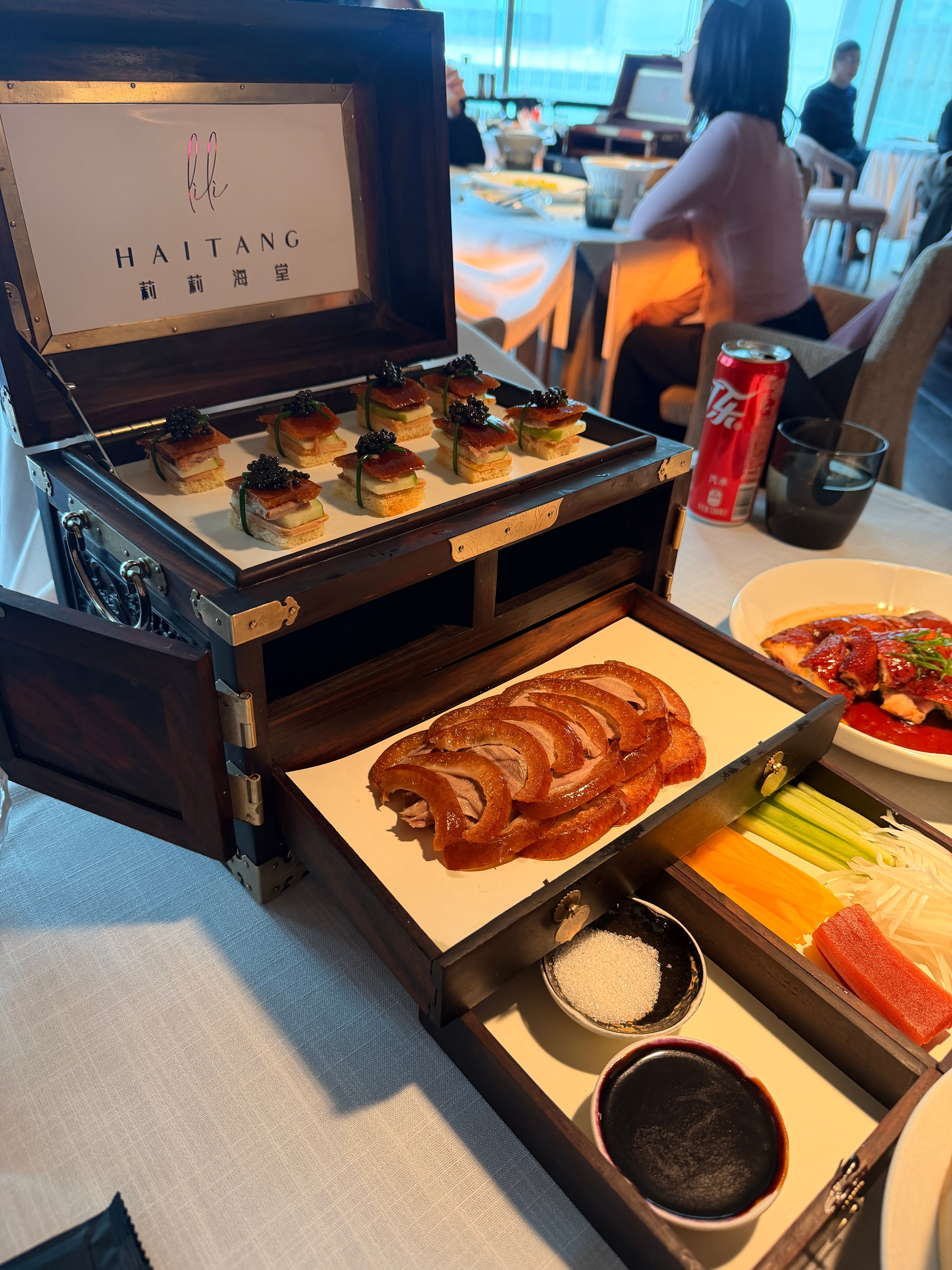 不说了，来北京第三顿烤鸭🦆bb你们今天中午吃的啥？