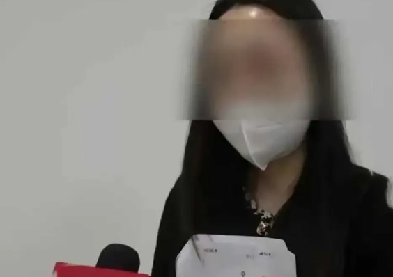 人必须要为自己的行为负责！北京一女子本来订了9点半的飞机，早上6点多就醒了，觉