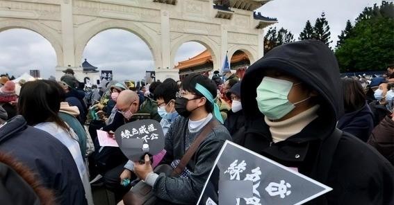 万万没想到，台湾省时事评论员郑丽文竟然抛出了这么犀利的问题！她曾经问道：“如果有