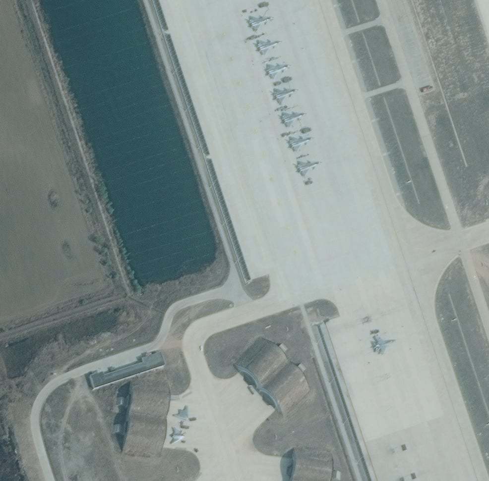 这怕还真是J-20和GJ-11合练呀（图源网络）