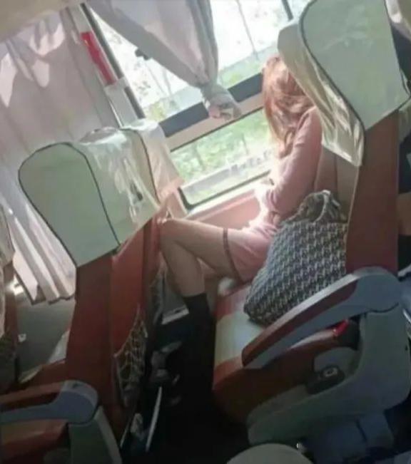 要怎么去搭讪才能让对方印象深刻？​​​