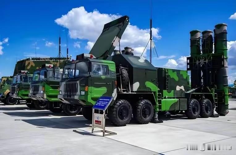 美国“国防博客”称中国新中程地空导弹露面，补红旗-16F（中远程)与红旗-22（