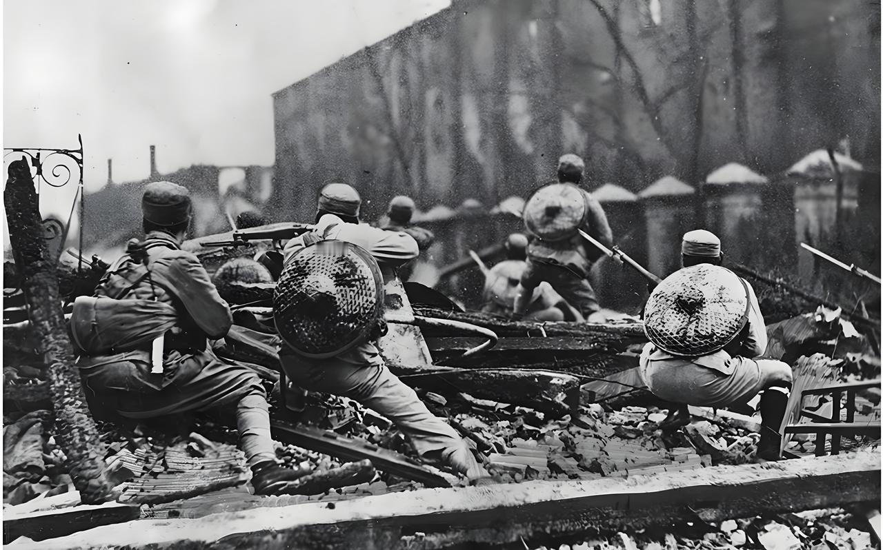 1932年初的上海，空气里弥漫着一种不寻常的紧张。就在四个多月前，东北沦陷的消息