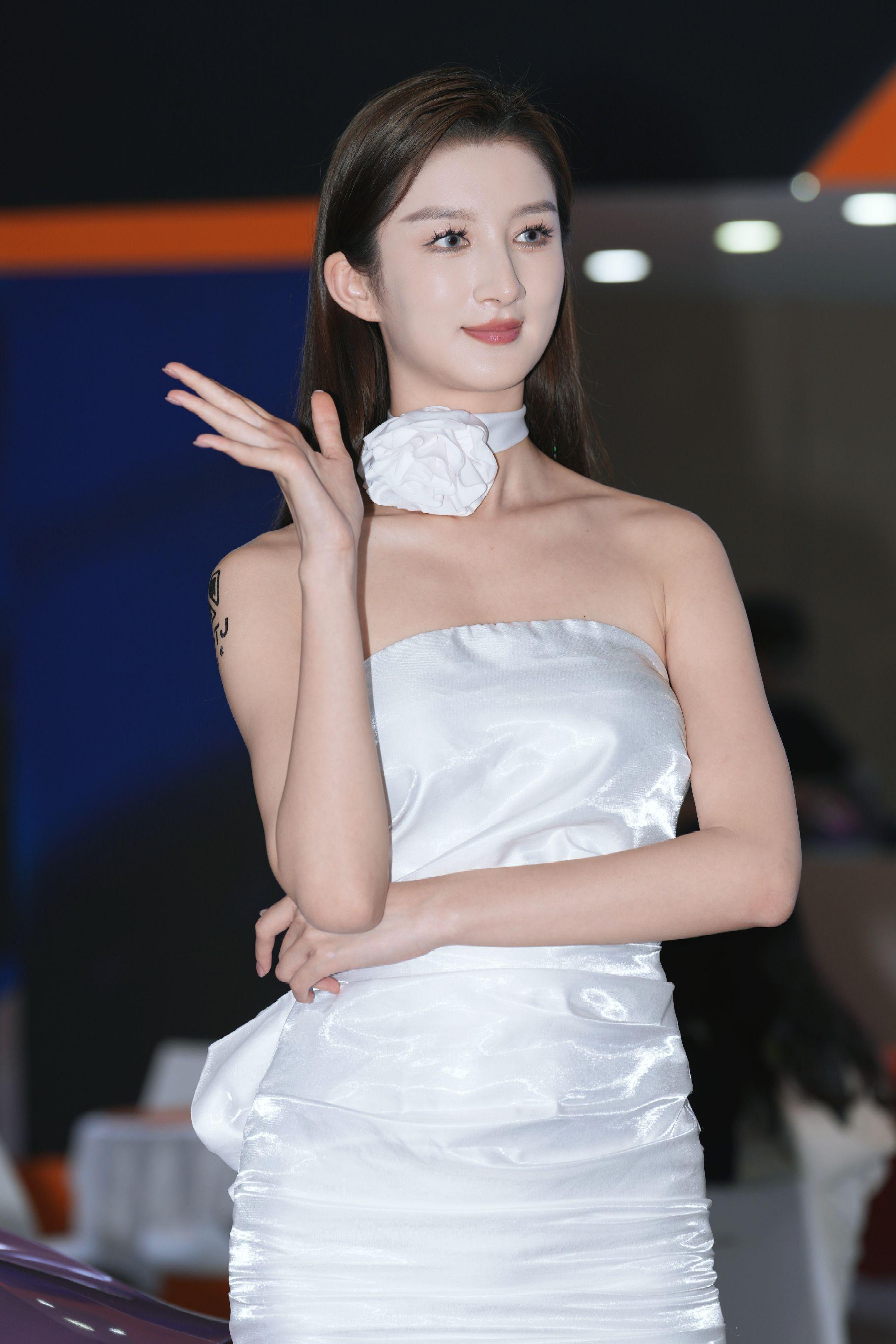 好身材好气质 车展车模 车展现场 高颜值美女 优雅气质
