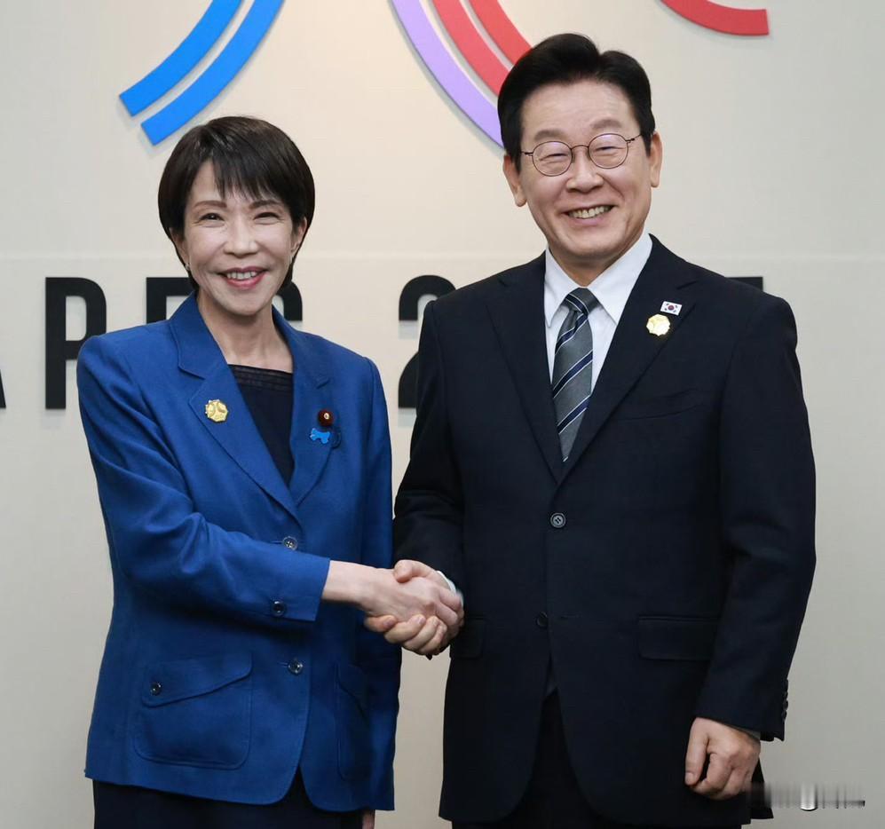 高市早苗把中国游客亲自“送到”韩国！其错误涉华言论被曝严重影响日本旅游业，中国游