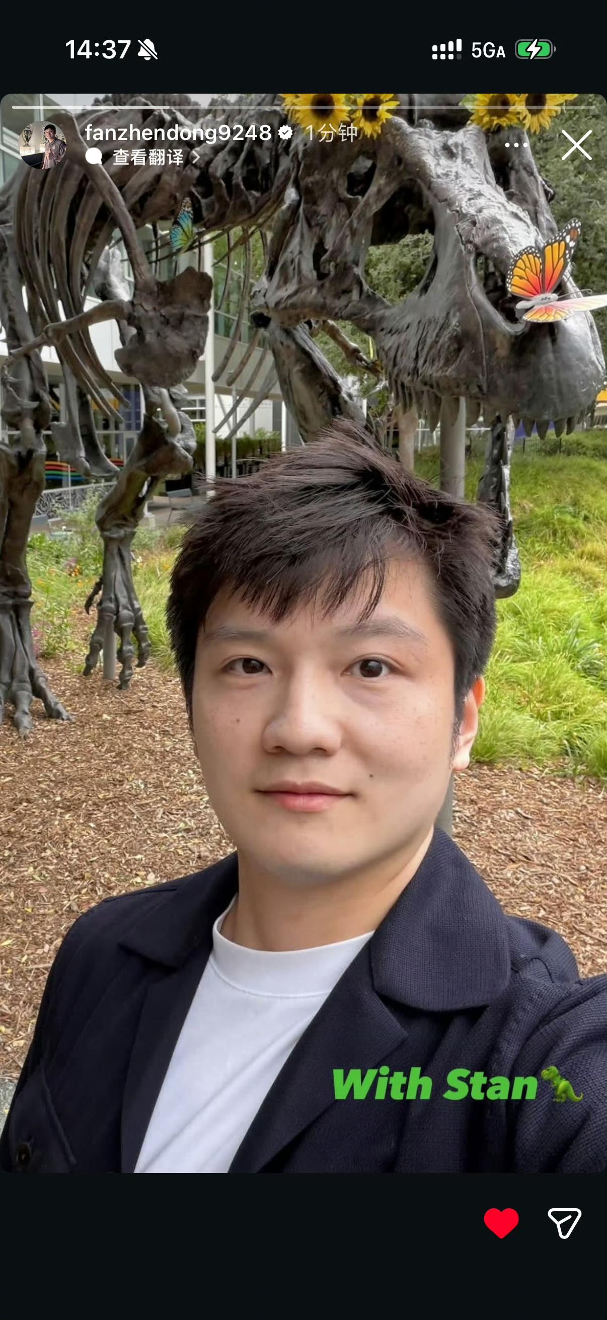 樊振东参观谷歌，自拍和Stan🦖合影！樊振东于2026年4月21日参观了