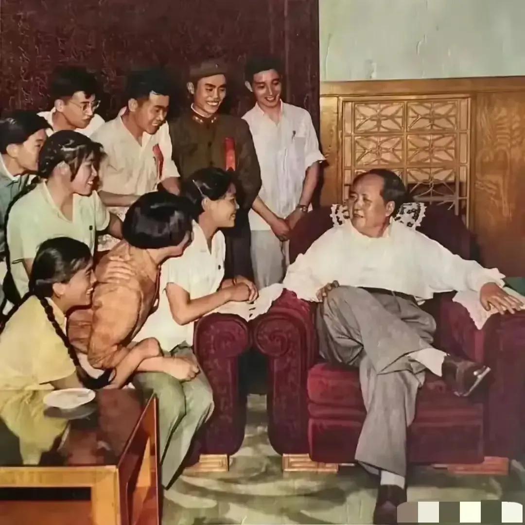毛主席：“睡眠和休息丧失了时间，却取得了明天工作的精力。”