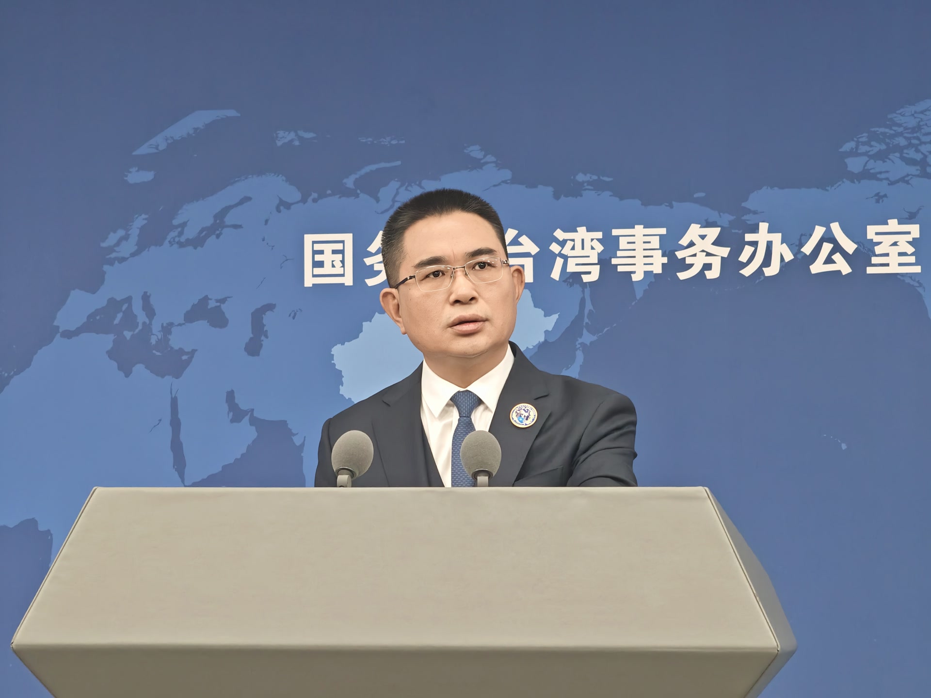 林志玲辞去台湾