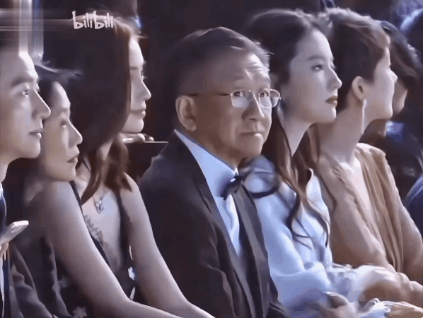 刘亦菲、Angelababy同框侧颜