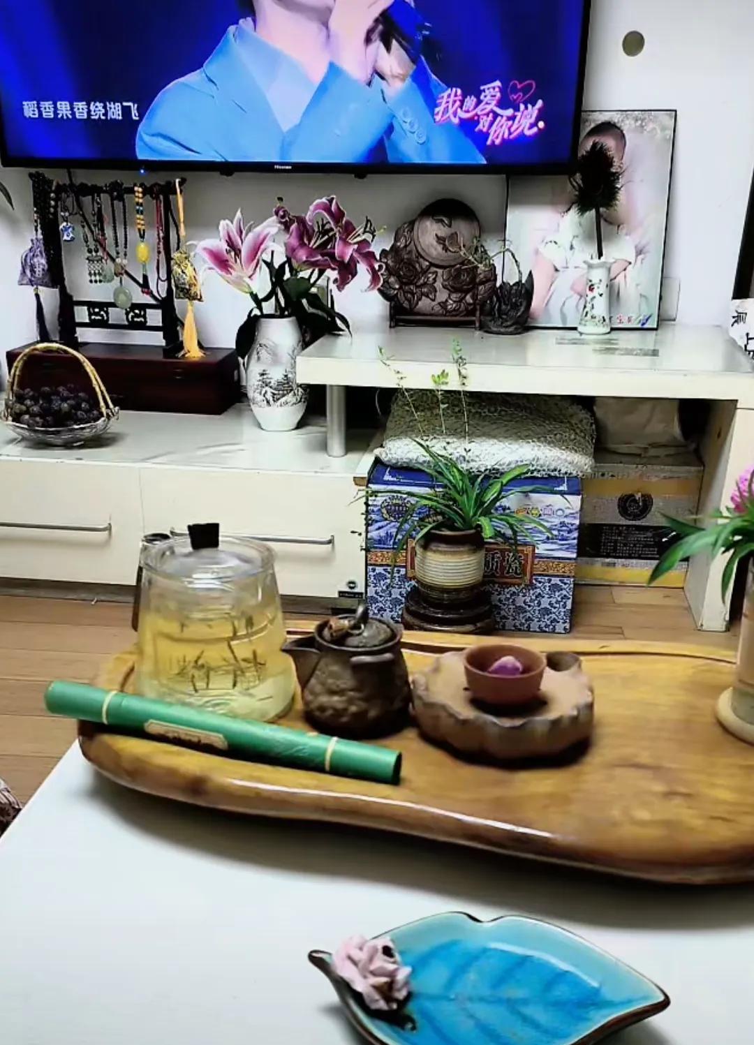 有人试探性的让大家挂小黄车卖货！对此，柴桑大姐说：我不挂车，我说了，我永
