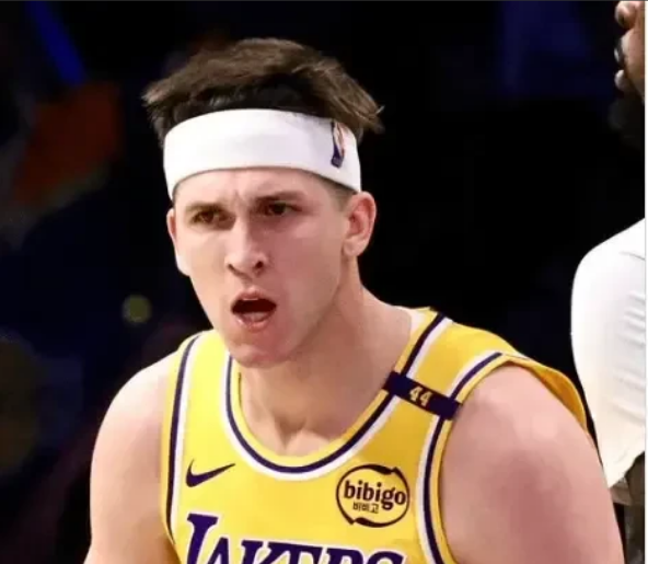 NBA6月27日讯：1，联盟消息人士透露，里夫斯本周正式拒绝了湖人队开出的四年