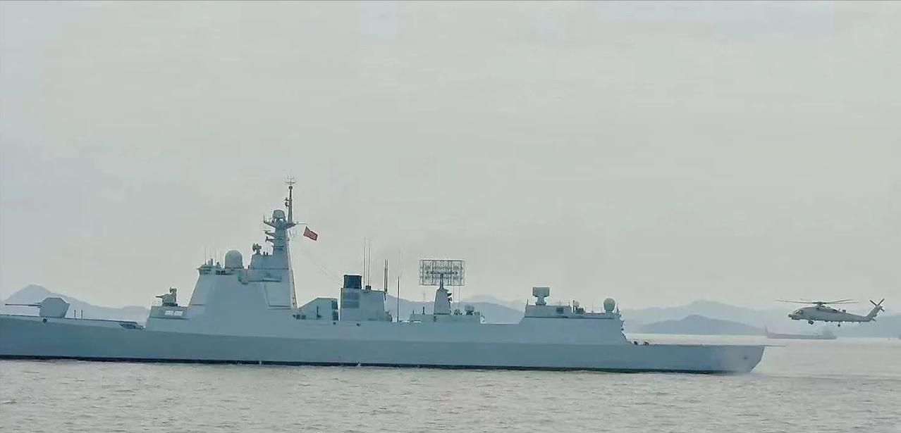052DL的正牌“带刀护卫”来了052D改进型（052DL/052DM/052
