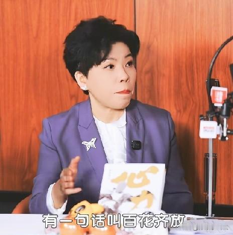 国乒打法为何高度趋同了呢？邓亚萍一针见血说出了根源所在！原来都是张继科、马龙等