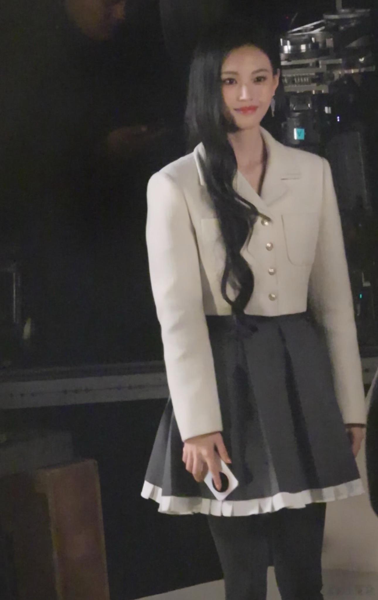 不二之臣女主的造型怎么这么土，沈羽洁这么洋气的脸都拯救不了的土