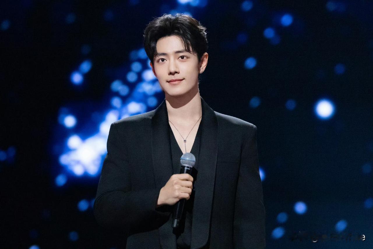 2月8日，肖战，王一博，于适获2025年全球观众最受喜爱演员，听网友说这个奖含金