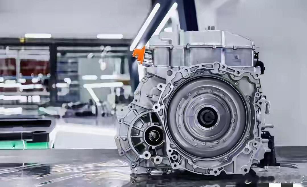 曾经被吹上天的“三挡DHT”，如今连吉利自己都悄悄砍掉了——不是技术不行，是用户