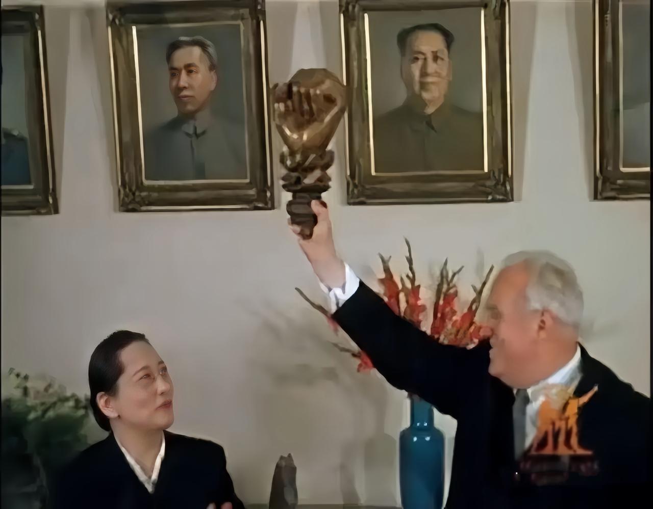 十多年前，在中学历史课上，讲到义和团“刀枪不入”的相关时，历史老师给我们念了一段