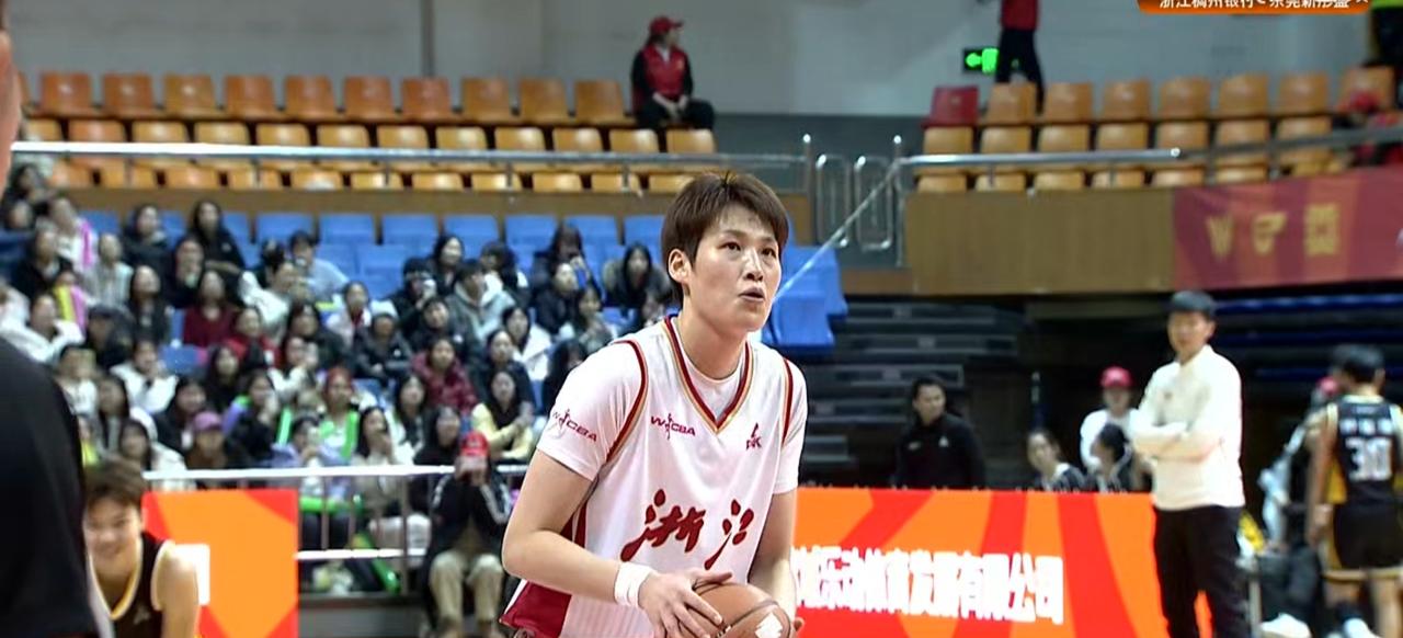 2月7日下午这场WCBA俱乐部杯比赛太刺激了，广东女篮87：84险胜浙江稠州女篮