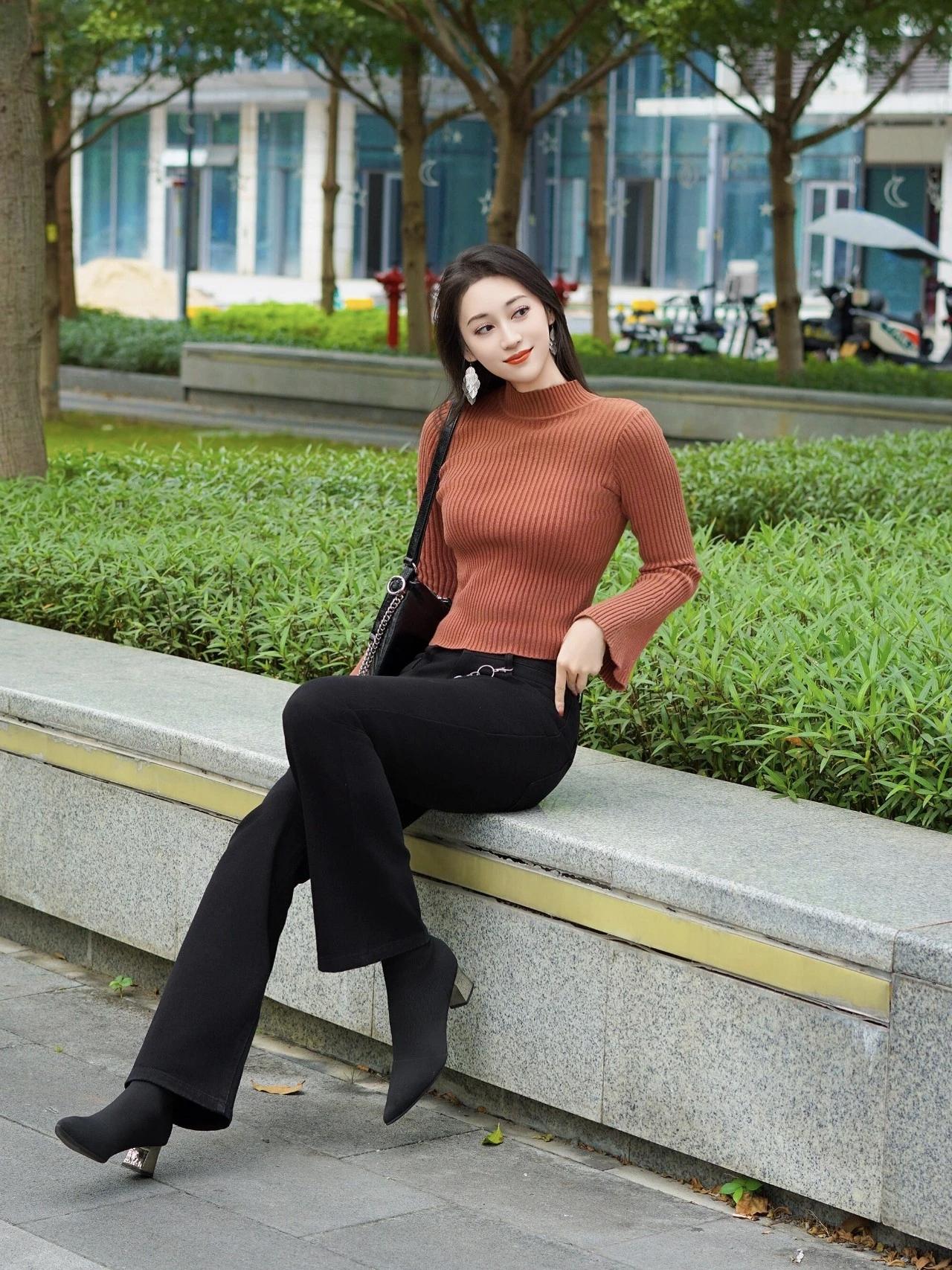 女生如何穿搭看起来时尚更有品味呢