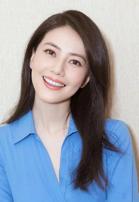 大网红，你自己知道“对联圈高圆圆”竟然也是你的粉丝吗？随着你最近人气暴涨、圈粉无