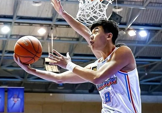 CBA转会动态:北控续约陈国豪约翰逊回归侯沛佐离队