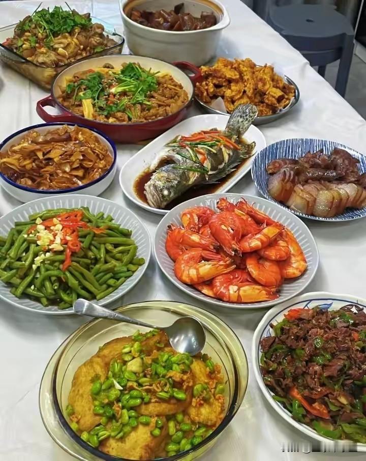 普通人一定要做自媒体越早越好，越快越好不是让你去当什么大网红你就做个一两万