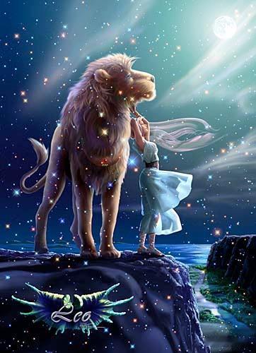 狮子座♌️8月运势：（参考上升星座，太阳星座）事业：努力的职场攀爬，终于快要到顶